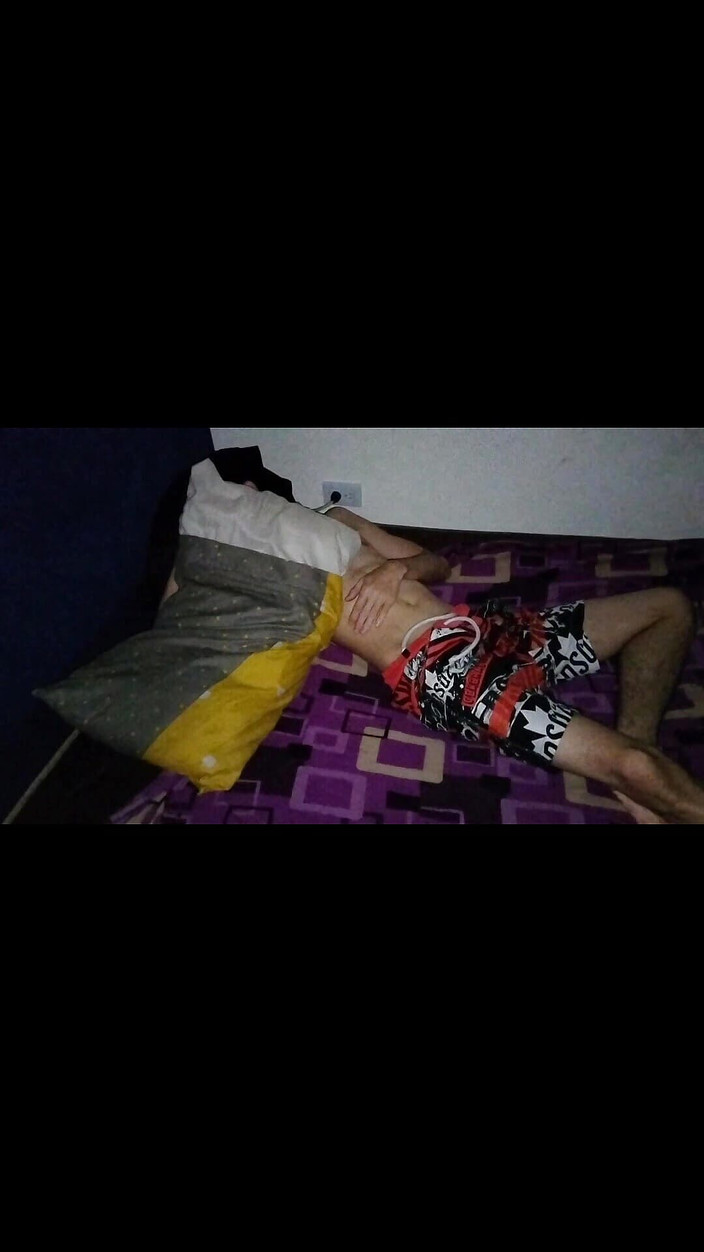 Artemisa74: Adik tiri curang saya merakam saya semasa saya berkongkek