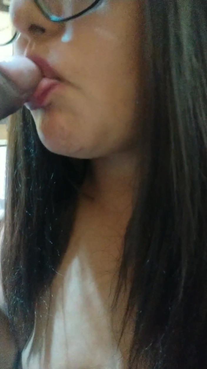 Carla Villalobos: Сосу хуй мужа моей соседки