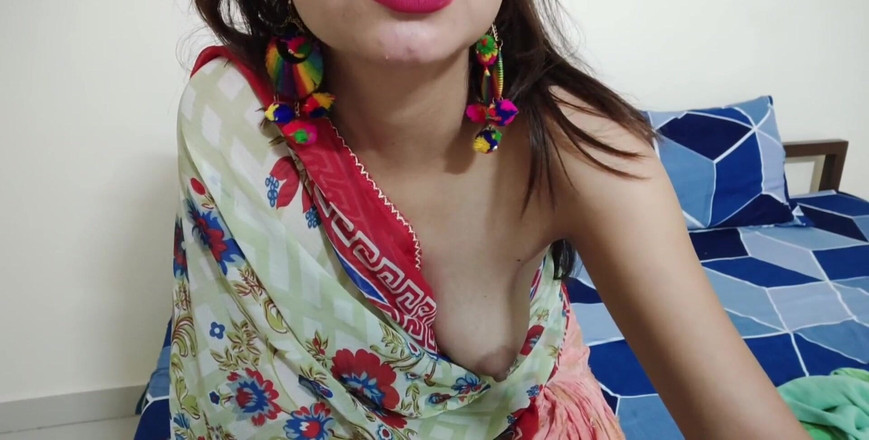 Saarabhabhi6: Jeu de rôle d'histoire de sexe en hindi - partie 1 : Saara...