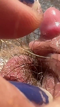 Amateur Hairy Girl Mastubates in Closeup with Huge Clit