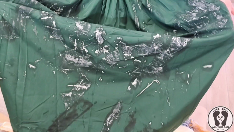 All You Can Fetish: Austrian Woman in Dirndl Getting Dirty