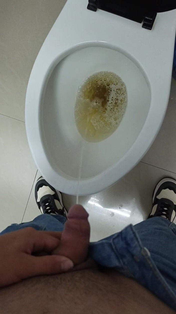 charlessteel: Hot and Dirty Piss Compilation
