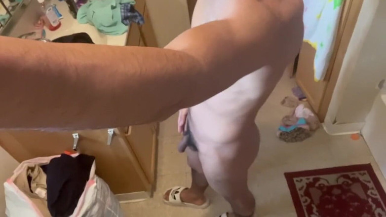 Xooshua (xblue18): 在浴室里做爱