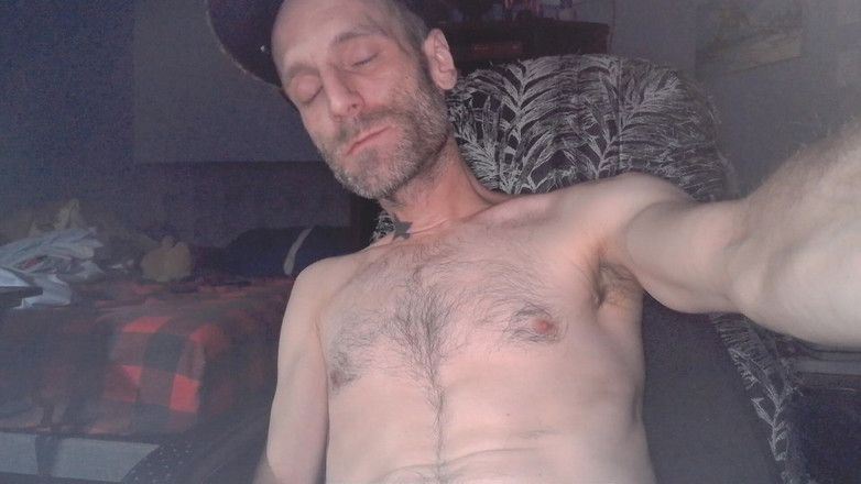 NeatGame458: Vyhoním si svůj velký penis, udělám se a olíznu si...