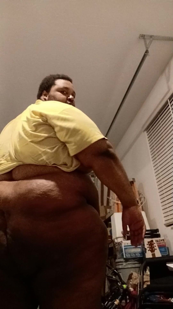 FantomeBi: Belly and Butthole