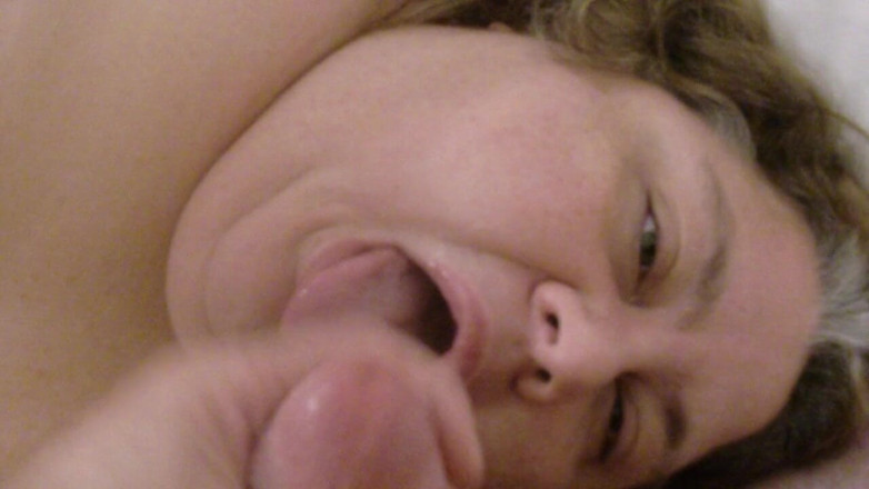 BBW nurse Vicki adventures with friends: Muie cu căluș