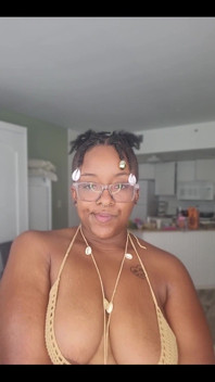 J’adore me sucer le visage