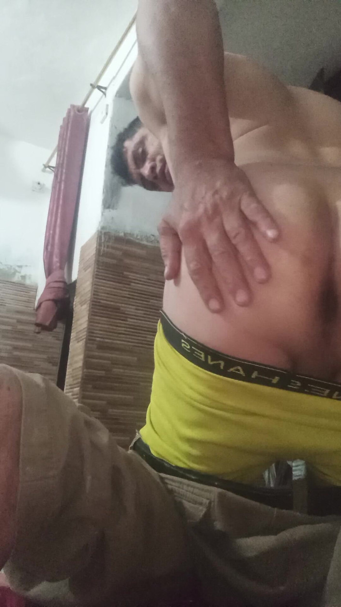 White ass: Cur mare alb gol