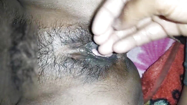 Shyam bharosh: Pepek bhabhi fisting keras pepek di dalam tangan