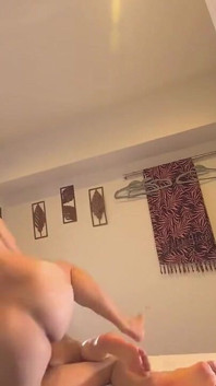 Private Shoot with an Elegant Married Beauty Her Self Control Melts Away During an Unforgettable Massage Uncensored Creampie