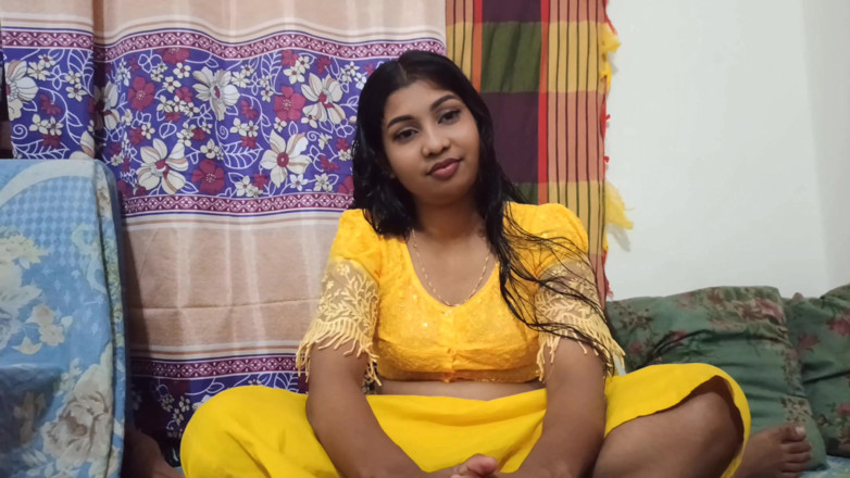 Bd fuking: Indian Bengali Stepmom Shared Single Bed and Made Stepson Happy...