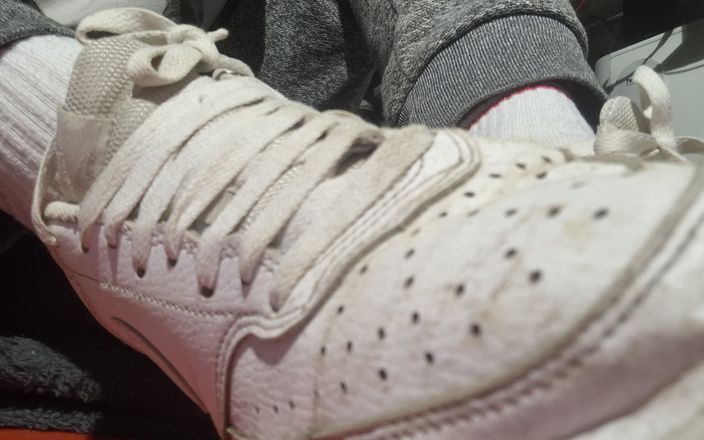 jerkofflover: Meus sapatos velhos Nike Af1