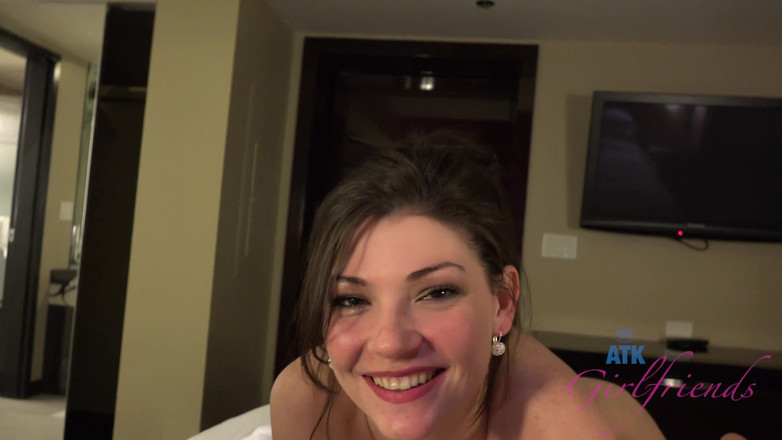 ATK Girlfriends: Jessica lagi sange berat dan awalnya nyeping kontolmu di bak...