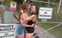 Serenity Cox: Nadia Foxx et Serenity Cox / Double pipe et énorme facial salissant /...