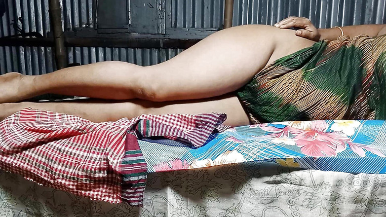 SAFI TV: Šukal jsem svou starší nevlastní sestru v posteli