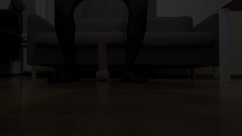 Horny bog dildo: Hot Ass