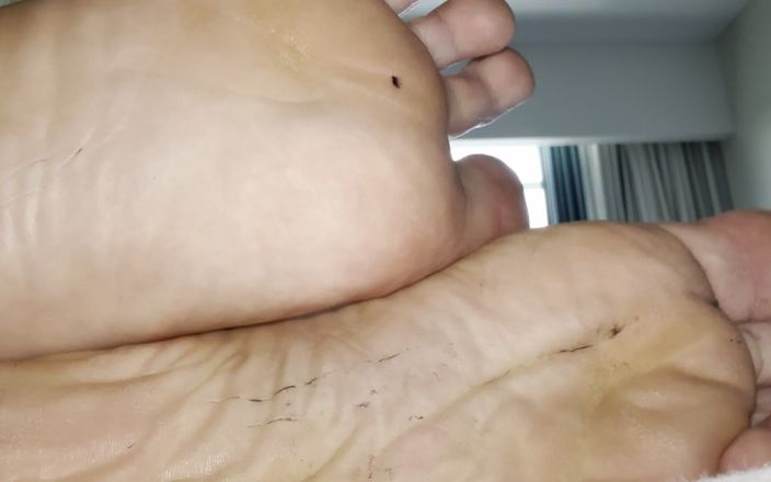 DJ MostWanted: Un mec blanc adore les pieds