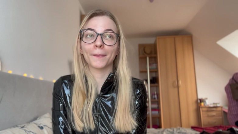 Goddess_Bella_Rae: Why Every Man Should Wear a Chastity Device