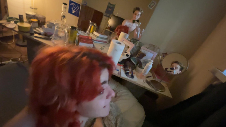 Java Consulting: Meramente foi flagrada brincando com sua buceta peluda