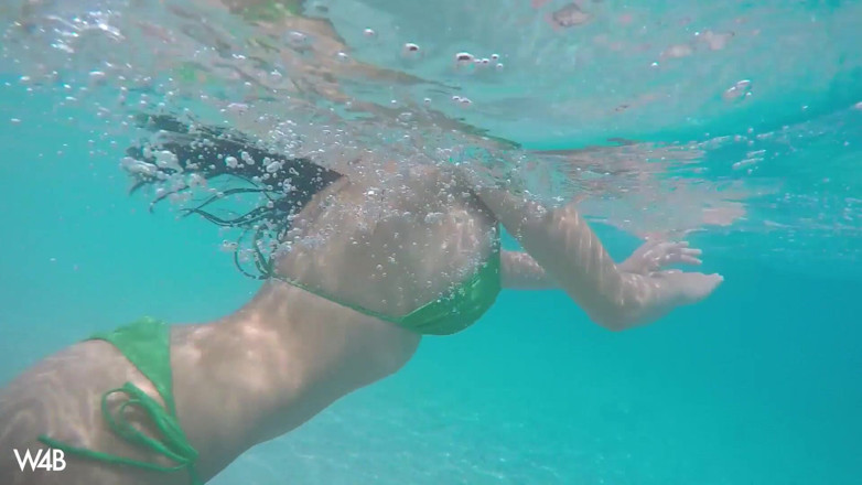 Watch4beauty: Grüner bikini