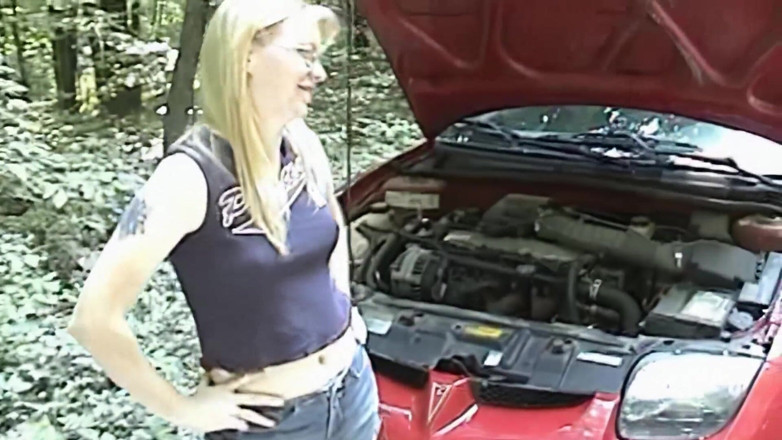 RETROXXX: Fucked Outside Because of Car Breakdown