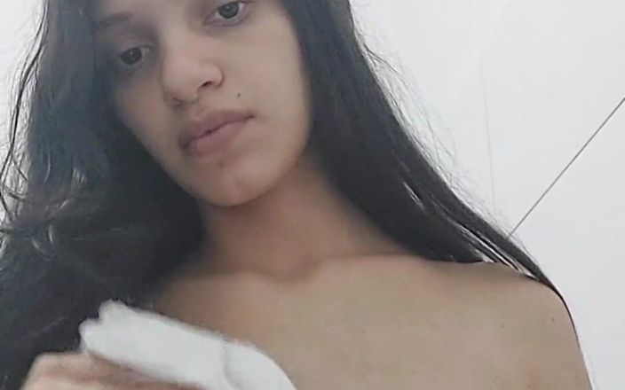 Alice Lima: Watch Me Squirt Milk From My Tits