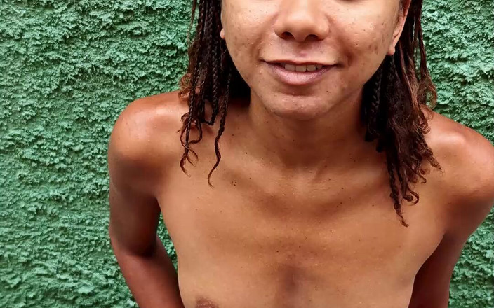 Lily Slav: 主人和受虐狂之间的黄金仪式