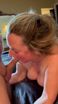 Bonemaiden Has a Good Time Sucking Cock