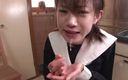 Blowjob Fantasies from Japan: Gata asiática de olhar inocente aprende a chupar um pau