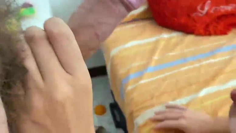 Lucy Dou: Mamasita trẻ thổi kèn, anh chàng bắn tinh trên ngực...