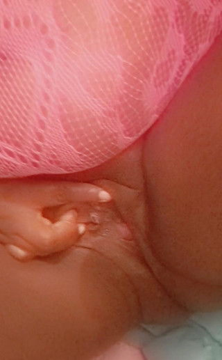 AngelMoca: Uhhhh aku sangat butuh kontol