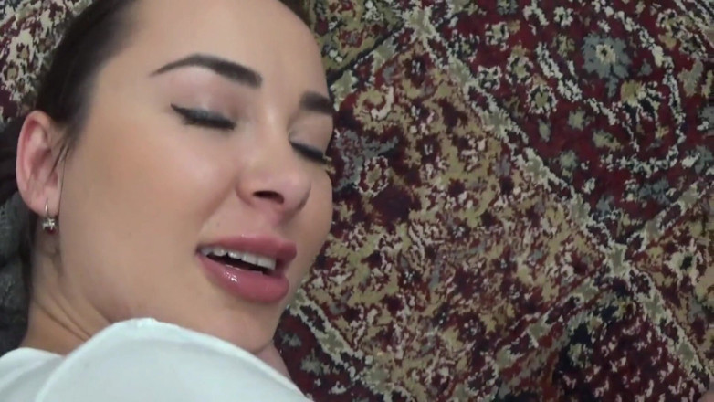 Amateur Homemade Porn: Big Ass Iranian Stepmom Fucked by Her 18 Years Old Stepson