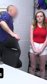 Samantha Reigns Caught Shoplifting And Needs A Cavity Search