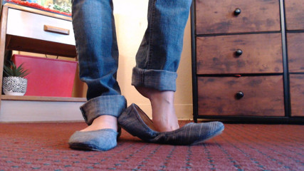 Abby Anna: Toe Wiggles Dipping Ballet Flats Dirty