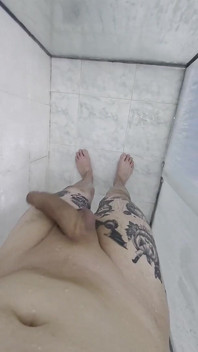 Bilik mandi yang sangat panas