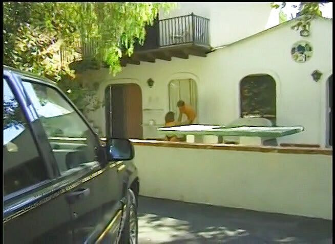 Public Lust: loszka waliła plecy przez swojego nowego kochanka