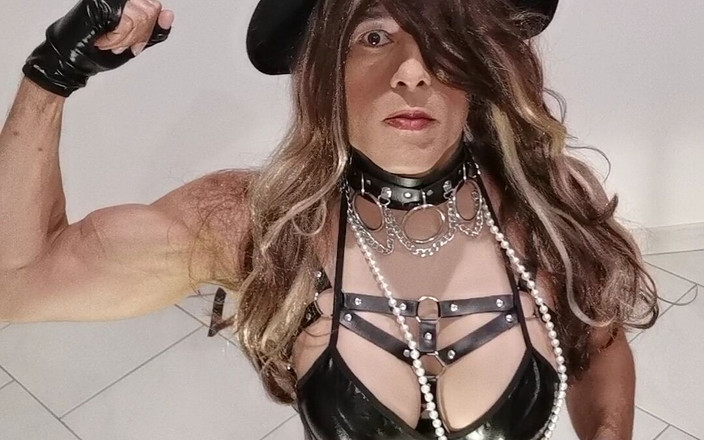 Rachelle: Rachelle Crossdresser: Kropp och passform