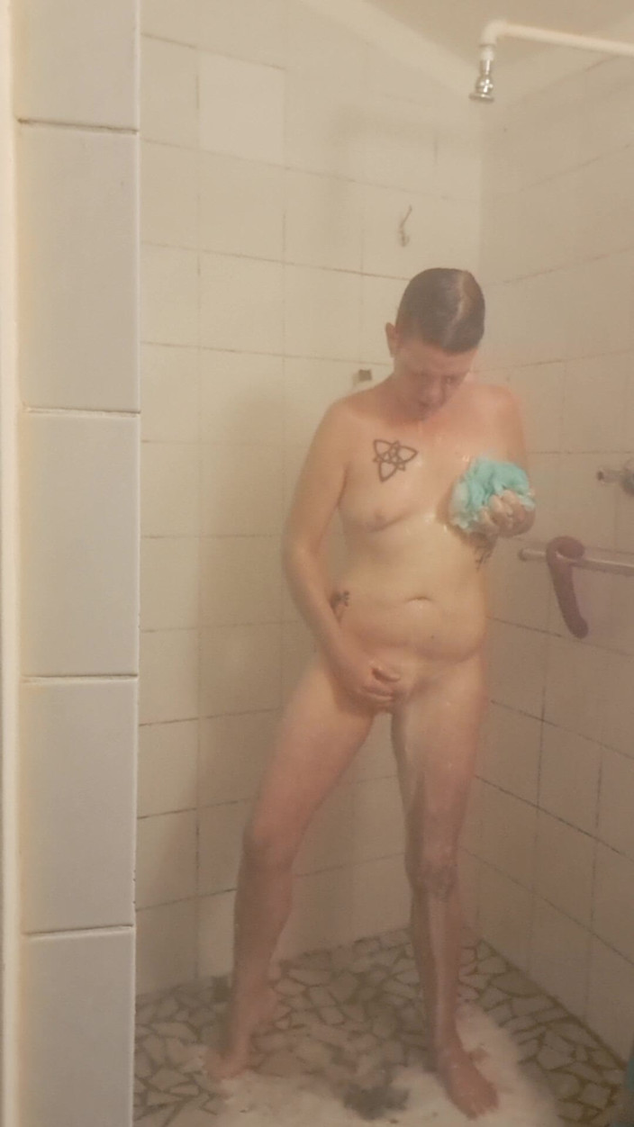 ZenitheBloodRose: 쩌는 쩌는 샤워 세션