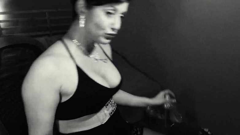 LegsOnHeels: Smoking tease in classy outfit