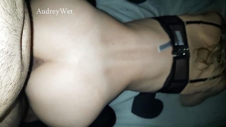 Audrey: Eksplorasi seks sama adik tiri yang hot - audreywet si penggemar....