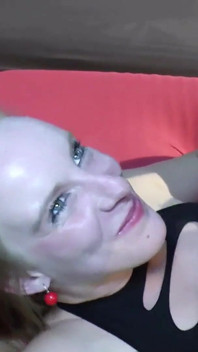 Perverzní hubené teenagerky Penny a Natalie na bukkake párty