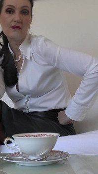 My Afternoon Cigarette Break, Lady Victoria Valente