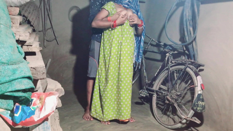 Trilokinath: Makcik cantik India dikongkek abang tiri