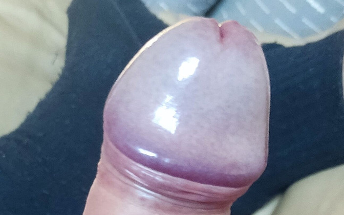 Pellefnatt: अभी मेरे बड़े लंड के साथ लेटी हुई है