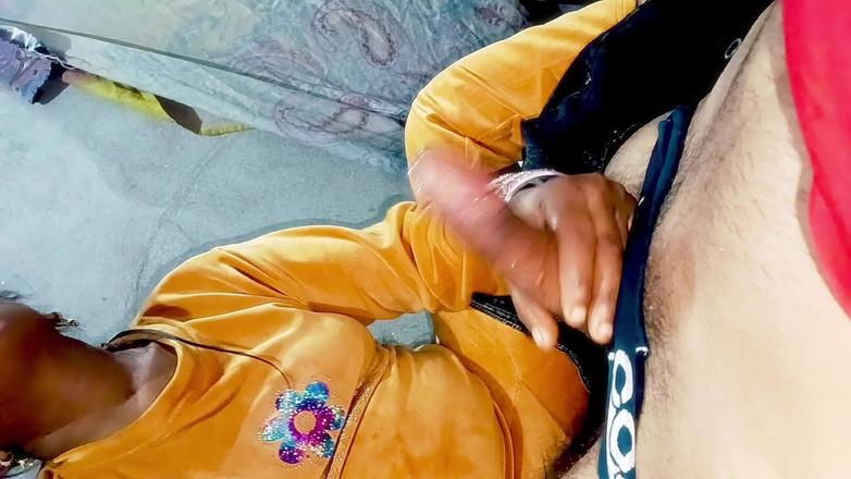 Sexy_girl_nehu: Sborrata in bocca indiano molto bello pompino india con chiaro...