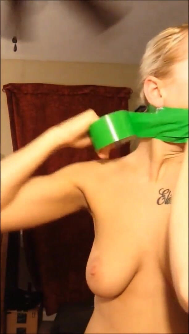 Selfgags classic: J'adore me faire bâillonner !