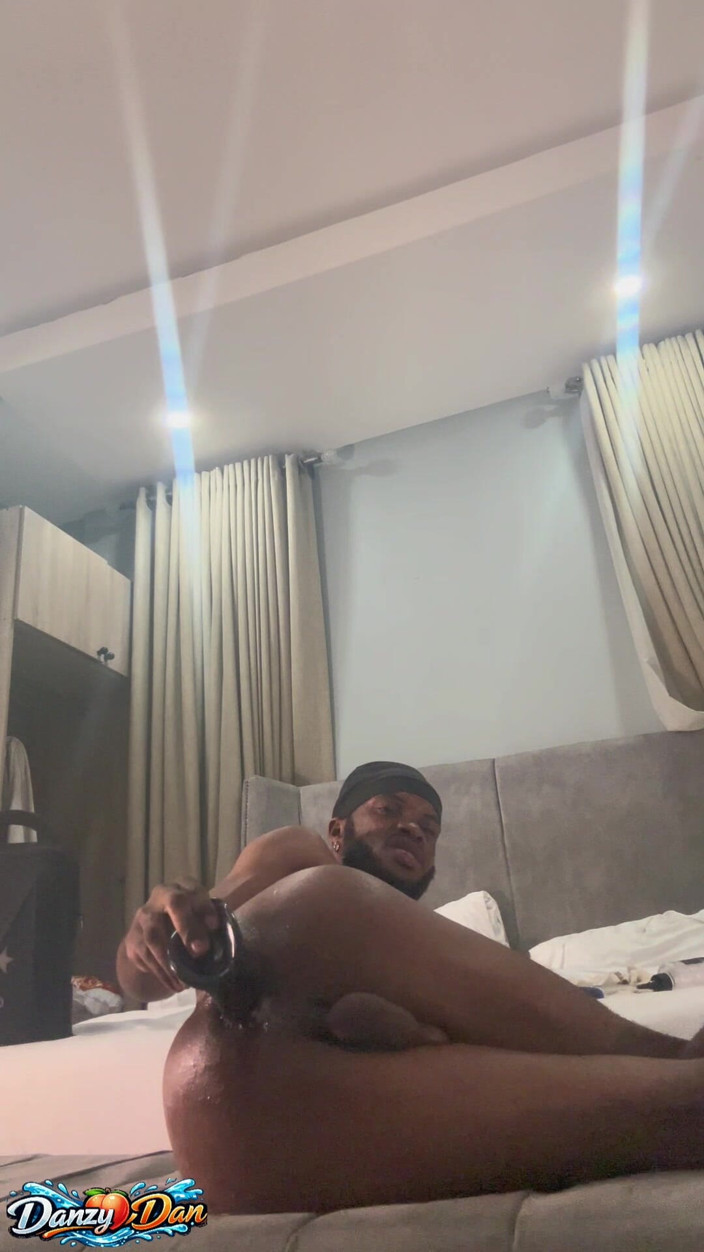 Danbottom12: Come Fuck This Wet Booty