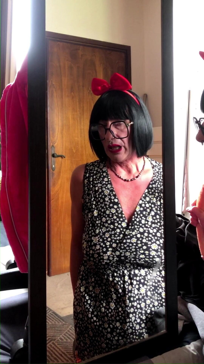 Andreina Naty: Andreina Hat Ihre Großen Brüste Verloren... Tolles Mundstück