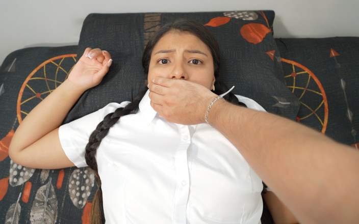 XxHomeMade: Shh, Shh, nie krzycz! - Przyrodnia siostra zostaje zerżnięta przez swojego...