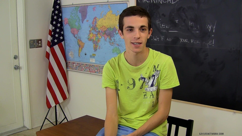 Teach Twinks: Entrevista con Conner Bradley